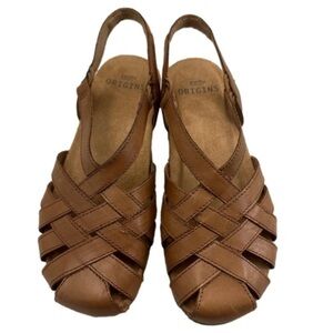 Earth Origins Leather Fisherman Sandals Berri cognac brown women’s shoes size 5M